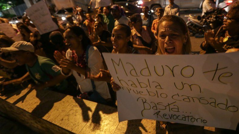 Internacional Socialista deplora decisión del poder electoral venezolano de posponer recolección de firmas