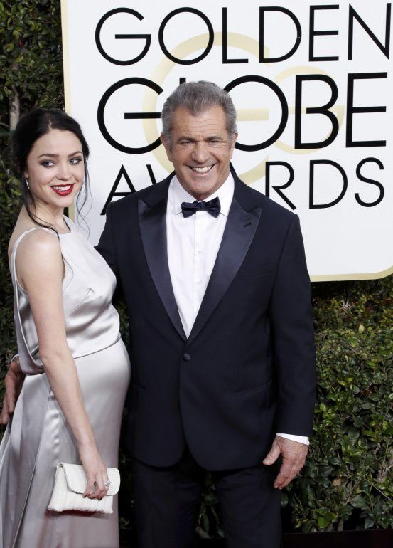 Los actores Ashley Cusato y Mel Gibson.