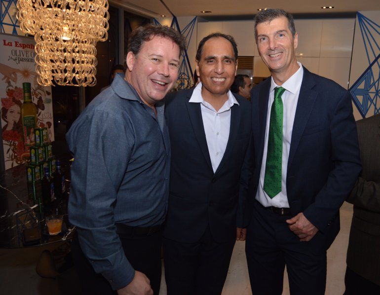 Patrick Shneider, Miguel Reyes y Louis Pérez