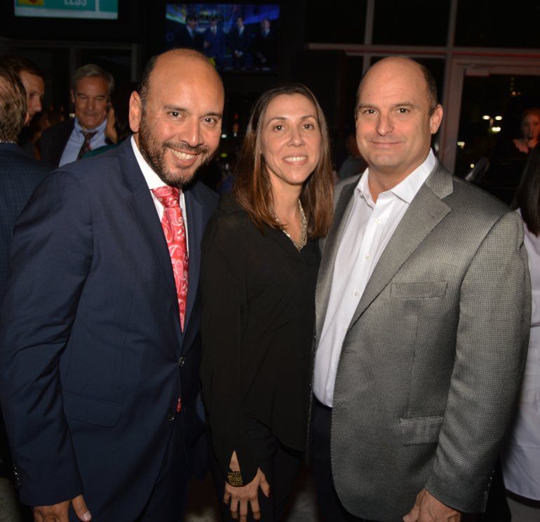 Rafael Villanueva, Elena y Juan Carlos Freyze