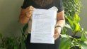 Keiko Fujimori sostiene el documento con el que emprende un nuevo camino hacia la liberación de su padre. Keiko Fujimori sostiene el documento con el que emprende un nuevo camino hacia la liberación de su padre.
