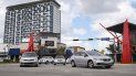 Doral cuenta con una población de unos 60.000 habitantes y un creciente flujo de tráfico. Doral cuenta con una población de unos 60.000 habitantes y un creciente flujo de tráfico.