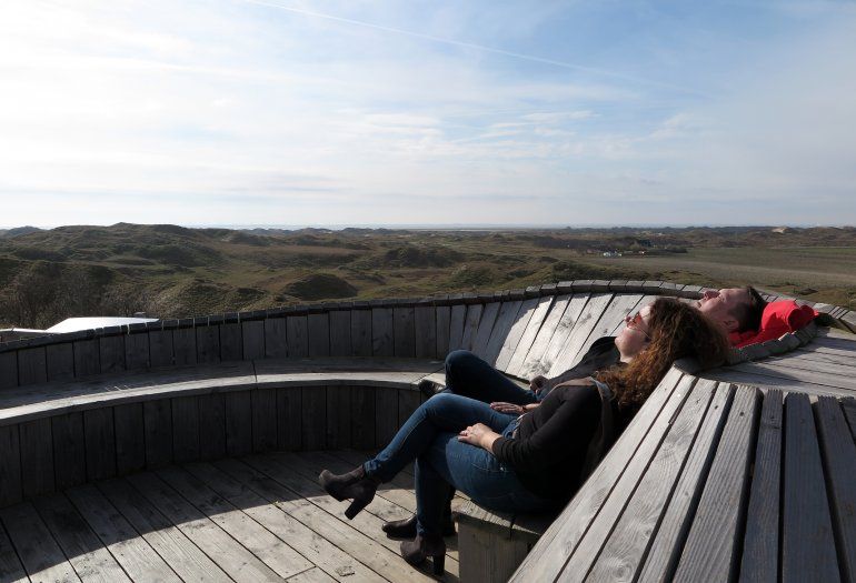 Gina y Arnd Oltmanns se relajan en el mirado Thalasso en la isla alemana de Norderney.