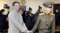 Fotografía de un archivo cedida por la Agencia Central Coreana de Noticias (KCNA) muestra a Otto Frederick Warmbier en su juicio celebrado por el Tribunal Supremo de la República Popular Democrática de Corea, en Pyongyang, Corea del Norte, el 16 de marzo de 2016. Fotografía de un archivo cedida por la Agencia Central Coreana de Noticias (KCNA) muestra a Otto Frederick Warmbier en su juicio celebrado por el Tribunal Supremo de la República Popular Democrática de Corea, en Pyongyang, Corea del Norte, el 16 de marzo de 2016.