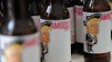 una cerveza con la imagen de trump una cerveza con la imagen de trump
