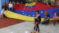 Un grupo de venezolanos se concentró en el Arepazo de Doral, para unirse a la decisión de la Asamblea Nacional de apoyar la activación de los artículos 350 y 333 de la Constitución Nacional. Un grupo de venezolanos se concentró en el Arepazo de Doral, para unirse a la decisión de la Asamblea Nacional de apoyar la activación de los artículos 350 y 333 de la Constitución Nacional.