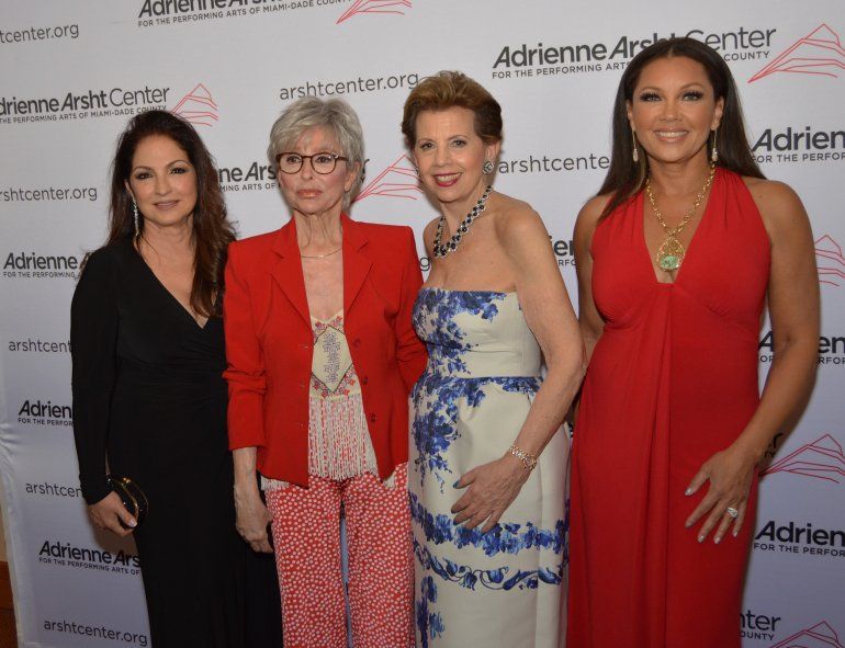 Gloria Estefan, Rita Moreno, Adrienne Arsht y Vanessa Williams