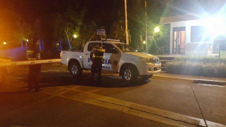 La polic&iacute;a debi&oacute; tomar control del complejo de ciencias forenses en Costa Rica ante la la huelga de los funcionarios y las reacciones de los familiares afectados por el paro.