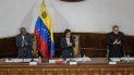 El dictador venezolano, Nicolás Maduro, insistió en que quien no reconozca la Asamblea Constituyente no podrá ser gobernador. El dictador venezolano, Nicolás Maduro, insistió en que quien no reconozca la Asamblea Constituyente no podrá ser gobernador.