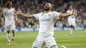 Karim Benzema celebra su gol, segundo del Real Madrid frente al Barcelona. Karim Benzema celebra su gol, segundo del Real Madrid frente al Barcelona.