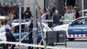 Despliegue policial en el lugar del atentado ocurrido hoy en las Ramblas de Barcelona, España. Despliegue policial en el lugar del atentado ocurrido hoy en las Ramblas de Barcelona, España.