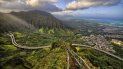 Las Escaleras al cielo también conocidas como Haiku Stairs. Las Escaleras al cielo también conocidas como Haiku Stairs.