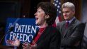 La senadora republicana de Maine, Susan Collins, durante una rueda de prensa en enero de 2017. Collins se sumó a los senadores Rand Paul y John McCain, que votaron contra el plan de salud del presidente Trump. La senadora republicana de Maine, Susan Collins, durante una rueda de prensa en enero de 2017. Collins se sumó a los senadores Rand Paul y John McCain, que votaron contra el plan de salud del presidente Trump.