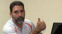 Joaquín Suárez González, graduado de Marxismo Leninismo e Historia, y funcionario del Departamento Ideológico del Comité Central del PCC, está encargado de organizar las maniobras de propaganda por las redes sociales. Joaquín Suárez González, graduado de Marxismo Leninismo e Historia, y funcionario del Departamento Ideológico del Comité Central del PCC, está encargado de organizar las maniobras de propaganda por las redes sociales.