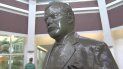 Detalle de la estatua del exgobernador de Florida Napoleón Bonaparte Broward que fue retirada de las oficinas de los juzgados del Condado Broward Detalle de la estatua del exgobernador de Florida Napoleón Bonaparte Broward que fue retirada de las oficinas de los juzgados del Condado Broward