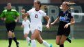 Castellanos, la joya del balompié femenino venezolano, milita en los Seminoles de la Universidad de Florida. Castellanos, la joya del balompié femenino venezolano, milita en los Seminoles de la Universidad de Florida.