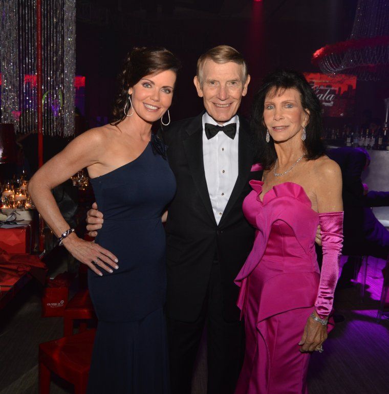 Laurie Jennings, Dan & Trish Bell