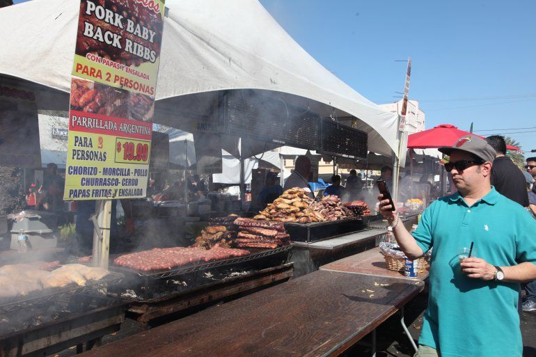 Una de las ofertas gastron&oacute;micas del evento. 
