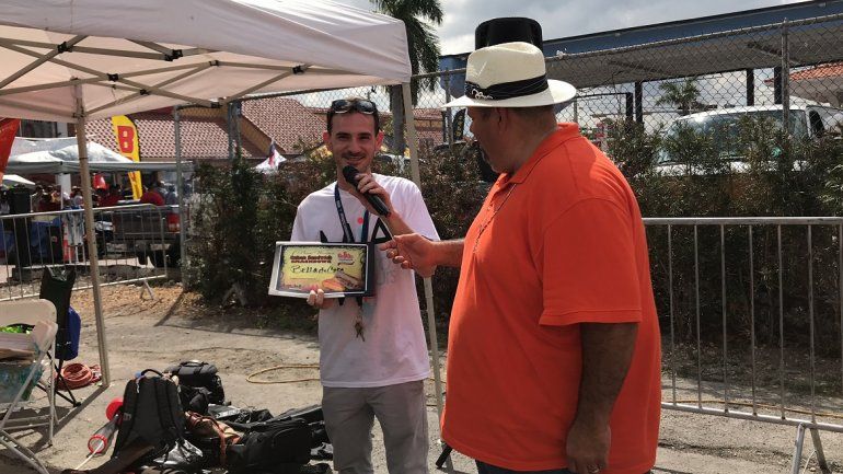 Bella Cuba Restaurant recibe el premio al mejor sándwich cubano. 