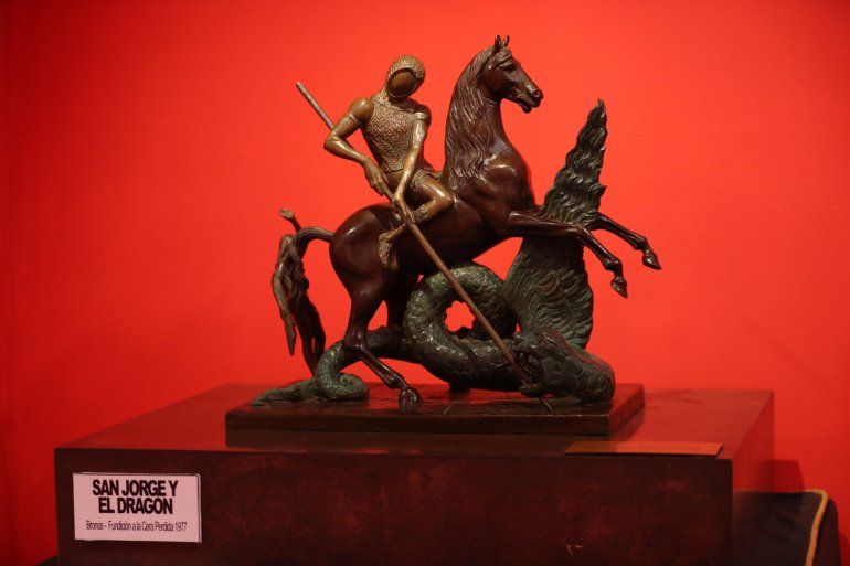 Una escultura exhibida en la exposici&oacute;n <i>La mirada de un genio</i>, en Montevideo, Uruguay. 