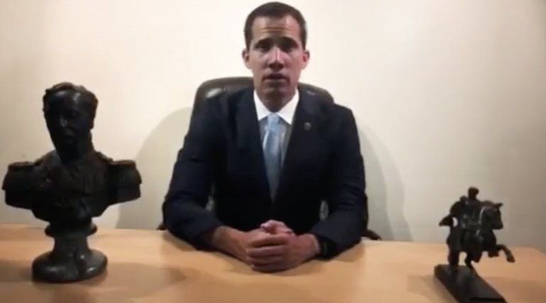 Juan Guaidó llama a los venezolanos a seguir en las calles protestando contra el régimen de Maduro. 