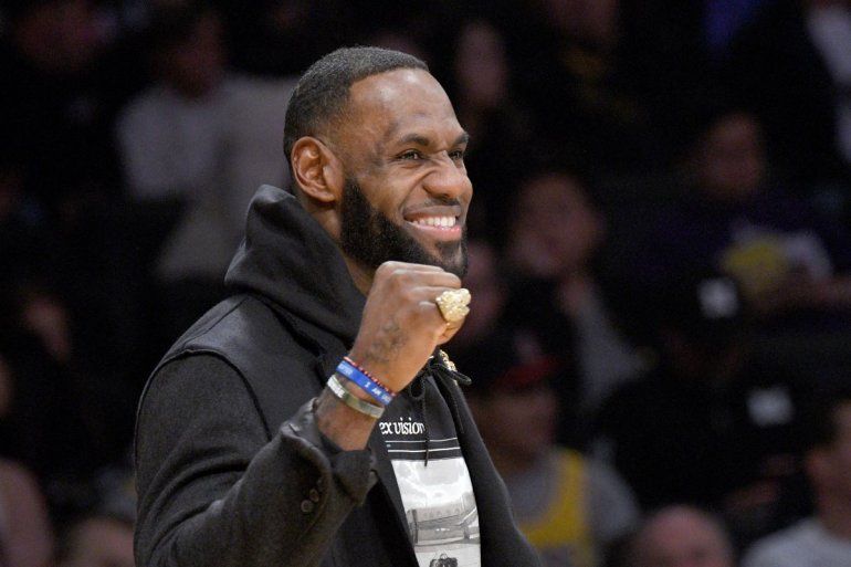 LeBron James celebra una victoria de los Lakers de Los &Aacute;ngeles el domingo 22 de diciembre del 2019.