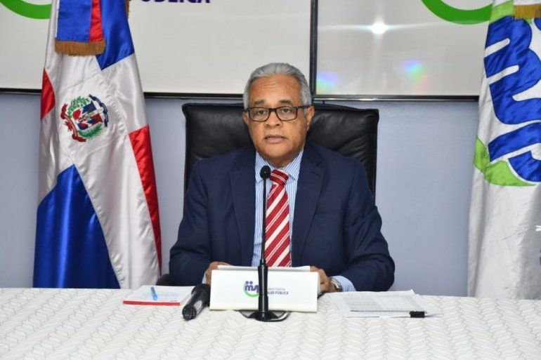 El Ministro de Salud Pública, doctor Rafael Sánchez Cárdenas mientras ofrece detalles en el boletín 7 sobre el curso de la pandemia en el país.