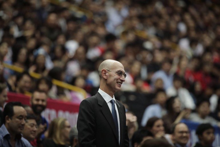 Fotograf&iacute;a del 8 de octubre de 2019 del comisionado de la NBA, Adam Silver, en Saitama, cerca de Tokio.