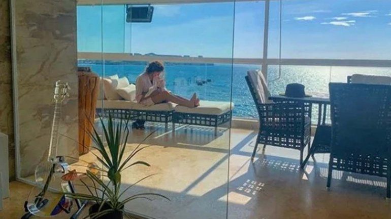 Melany Mille aparece cargando a su hija Mya Michelle en una imagen que public&oacute; en Instagram. 