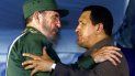 Uno de los tantos encuentros entre Fidel Castro y el presidente de Venezuela, Hugo Chávez, quien juró convertir a la nación caribeña en una segunda Cuba . Uno de los tantos encuentros entre Fidel Castro y el presidente de Venezuela, Hugo Chávez, quien juró convertir a la nación caribeña en una segunda Cuba .