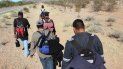 Largas caminatas por el desierto de Arizona enfrentan los migrantes que intentan llegar desde Centroamérica a EEUU. Largas caminatas por el desierto de Arizona enfrentan los migrantes que intentan llegar desde Centroamérica a EEUU.