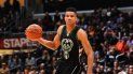 El nuevo MVP de la NBA, un nativo de Atenas, se unió al base Derrick Rose y del alero LeBron James como los tres más jóvenes en conseguir el premio en los últimos 40 años y en el quinto jugador que sin haber nacido en Estados Unidos se lleva el galardón. El nuevo MVP de la NBA, un nativo de Atenas, se unió al base Derrick Rose y del alero LeBron James como los tres más jóvenes en conseguir el premio en los últimos 40 años y en el quinto jugador que sin haber nacido en Estados Unidos se lleva el galardón.