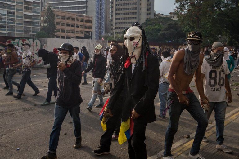Protestas en Venezuela: los jóvenes no poseen armas.