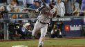González sacudió 16 jonrones y exhibió una línea ofensiva de .247/.324/.409 en 145 encuentros en 2018, con el uniforme de los Astros de Houston. González sacudió 16 jonrones y exhibió una línea ofensiva de .247/.324/.409 en 145 encuentros en 2018, con el uniforme de los Astros de Houston.