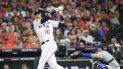 Los cubanos se encargarían del rol que desempeño el venezolano Marwin González, quien se espera firme con otro equipo como agente libre. Los cubanos se encargarían del rol que desempeño el venezolano Marwin González, quien se espera firme con otro equipo como agente libre.