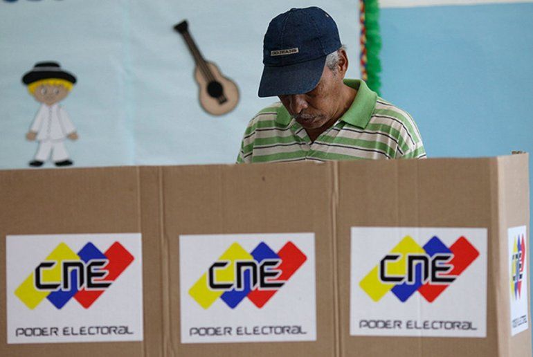 Los organismos que hacen seguimiento a las elecciones han denunciado la manipulación en la convocatoria a elecciones.