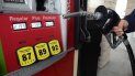 El precio de la gasolina oscila acorde al valor internacional del petróleo y el inventario disponible en refinerías. El precio de la gasolina oscila acorde al valor internacional del petróleo y el inventario disponible en refinerías.
