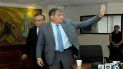 El expresidente Rafael Correa saluda durante una rueda de prensa en Guayaquil El expresidente Rafael Correa saluda durante una rueda de prensa en Guayaquil