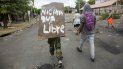 Joven mantiene protesta en la calle contra el gobierno de Daniel Ortega. Joven mantiene protesta en la calle contra el gobierno de Daniel Ortega.