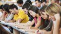 Los jóvenes latinos hacen sacrificios para pagar sus estudios universitarios en EEUU Los jóvenes latinos hacen sacrificios para pagar sus estudios universitarios en EEUU