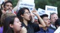 Jóvenes beneficiados por DACA luchan para que el programa se mantenga con la Administración Trump Jóvenes beneficiados por DACA luchan para que el programa se mantenga con la Administración Trump