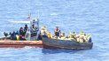 Una embarcación de la Guardia Costera de EEUU intercepta un grupo de inmigrantes ilegales cubanos en el Estrecho de la Florida. Una embarcación de la Guardia Costera de EEUU intercepta un grupo de inmigrantes ilegales cubanos en el Estrecho de la Florida.