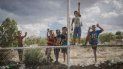 Niños en la frontera entre México y EEUU Niños en la frontera entre México y EEUU