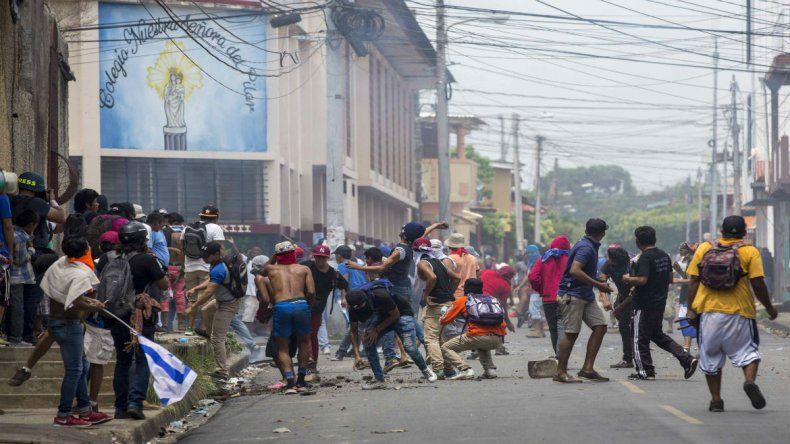 Miles de personas protestan contra Daniel Ortega en la 