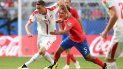 Nemanja Matic de Serbia y Celso Borges de Costa Rica. Nemanja Matic de Serbia y Celso Borges de Costa Rica.