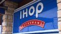 La víctima fue baleada afuera de un restaurante IHOP en el 5175 noroeste y calle 36 en Miami-Dade La víctima fue baleada afuera de un restaurante IHOP en el 5175 noroeste y calle 36 en Miami-Dade