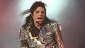 Michael Jackson, el Rey del Pop, en un concierto de su gira Dangerous Tour, que arrancó en el Estadio Olímpico de Barcelona, en 1992. Michael Jackson, el Rey del Pop, en un concierto de su gira Dangerous Tour, que arrancó en el Estadio Olímpico de Barcelona, en 1992.