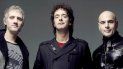 Soda Stereo comenzó su carrera en 1982 y se disolvió en 1997. En 2007 volvieron a tocar juntos y realizaron una gira por todo el continente que se llamó Me verás volver. Soda Stereo comenzó su carrera en 1982 y se disolvió en 1997. En 2007 volvieron a tocar juntos y realizaron una gira por todo el continente que se llamó Me verás volver.