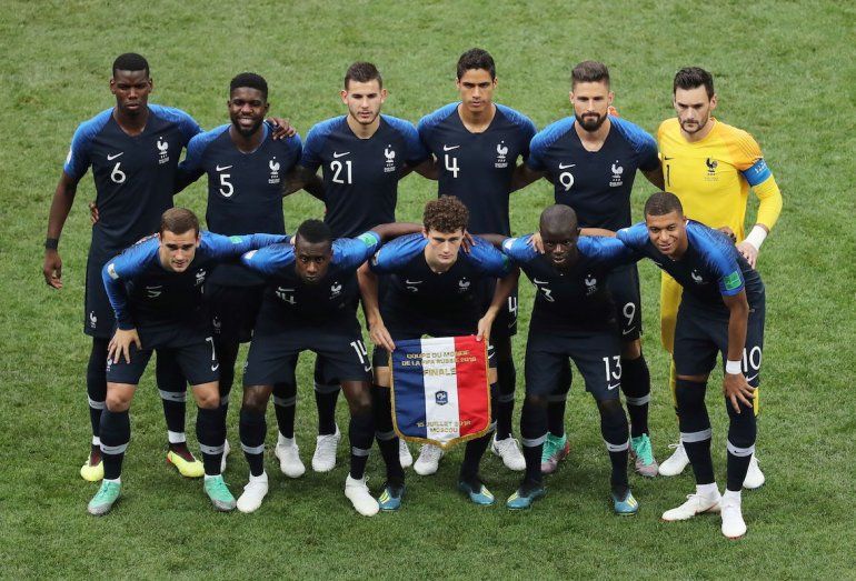 El equipo de Francia minutos antes de iniciar el último partido. 