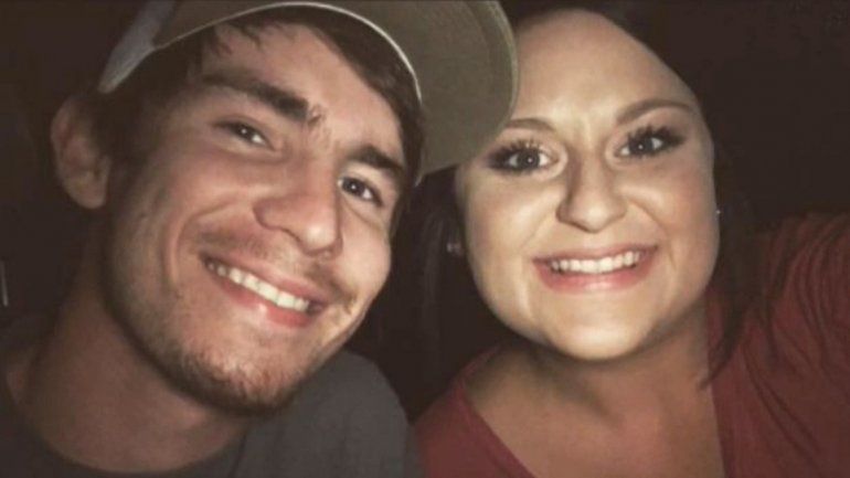 Ryan Kennedy, de 21 años, y BAiley McKnight, de 22, fallecieron en un accidente de tránsito en el norte de la Florida.